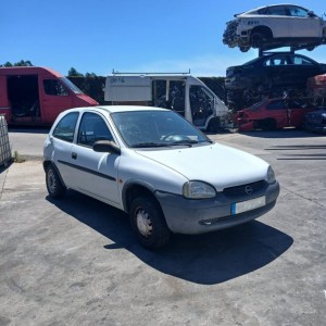 OPEL - CORSA B