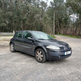 RENAULT - MEGANE
