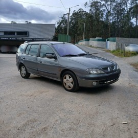RENAULT - MEGANE