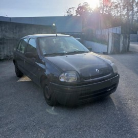 RENAULT - CLIO II