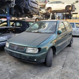 VOLKSWAGEN - POLO