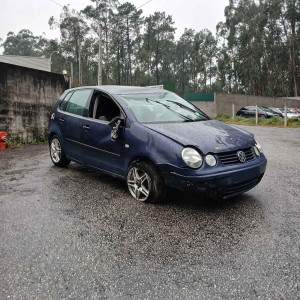VOLKSWAGEN - POLO