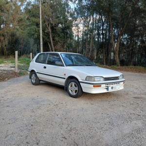 TOYOTA - COROLLA
