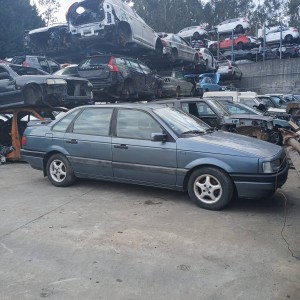 VOLKSWAGEN - PASSAT